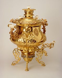 サモワール（銅、金、象牙）